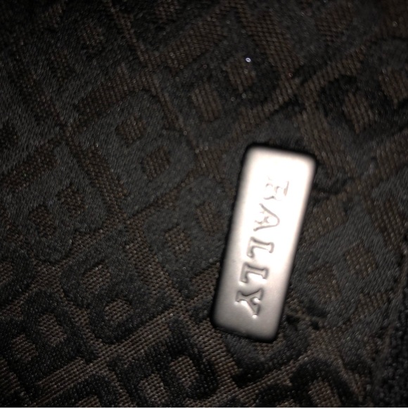 HOLIDAY SALE:Authentic Black BALLY Genuine Leather Shoulder Bag (Crease at Back) - Picture 7 of 8